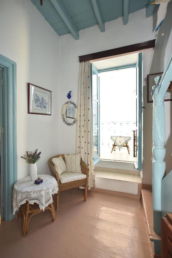 Traditional House By The Sea Mandrákion Esterno foto